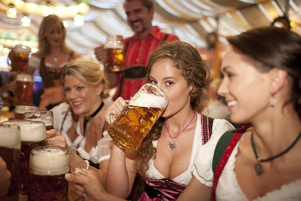 12. Ekim festivali olan Oktoberfest, aslında ekim ayında başlamıyor.