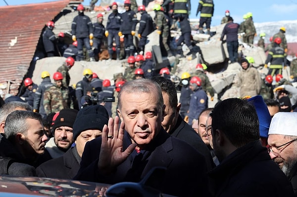 "İktidar zayıf olduğu için baskıyı artırıyor...'