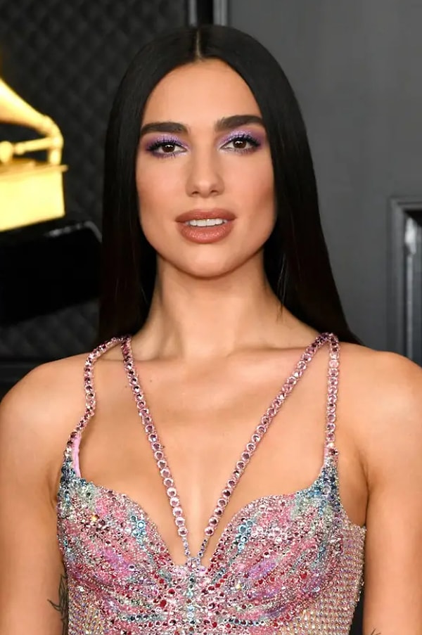 8. Певица Дуа Липа