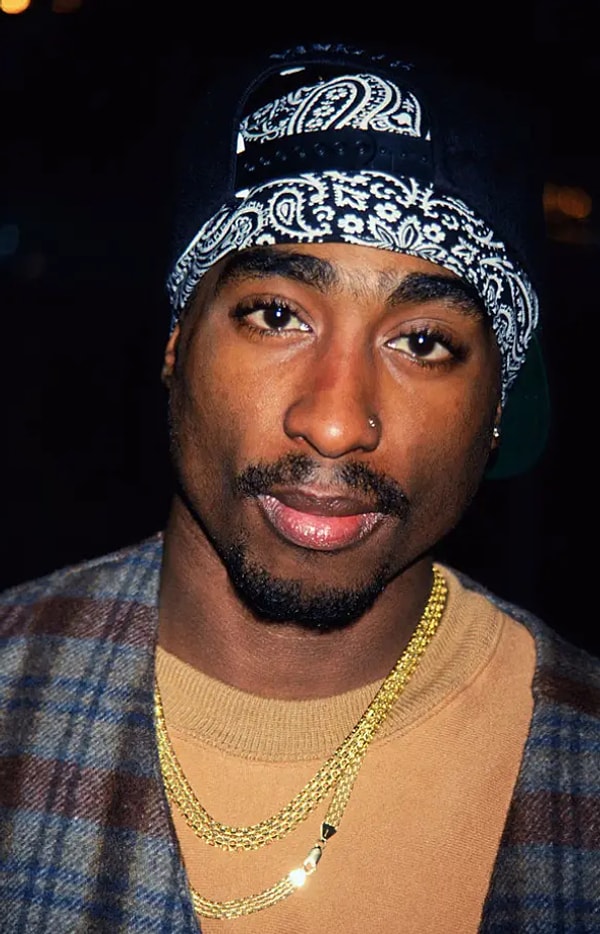 21. Тупак Шакур погиб в результате стрельбы из проезжавшего мимо автомобиля 13 сентября 1996 года. Ему было 25