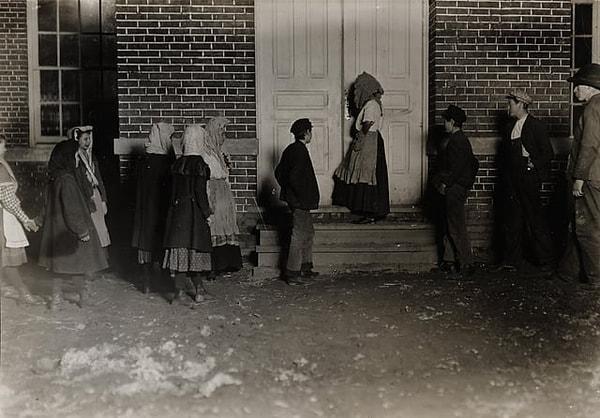 11. Amerika Birleşik Devletleri'nde 12 saatlik gece vardiyasına giden çocuklar, 1908