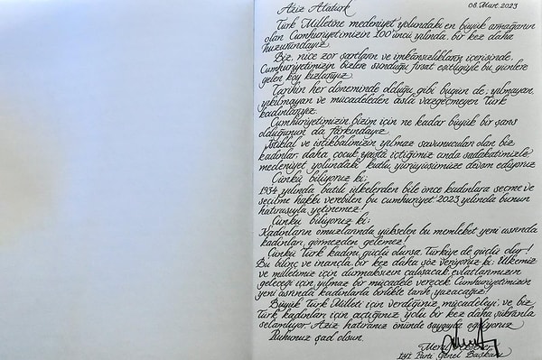 Akşener'in ziyareti ve bıraktığı mesaj sosyal medyada büyük ilgi görmüş; özellikle el yazısının güzelliği pek çok insanda merak uyandırmıştı.