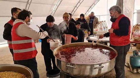 İktidar, 10 Bin Kişiye Yemek Çıkaran Aşevini Kapattı!