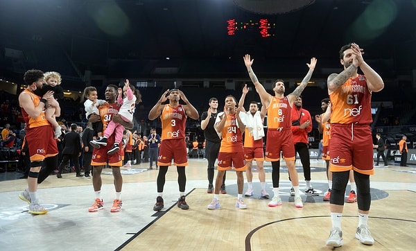 Sarı-kırmızlılar, geçen hafta grup lideri Unicaja Malaga'yı evinde 72-67 mağlup etmeyi başarmış çeyrek finale yükselme şansını sürdürmüştü.