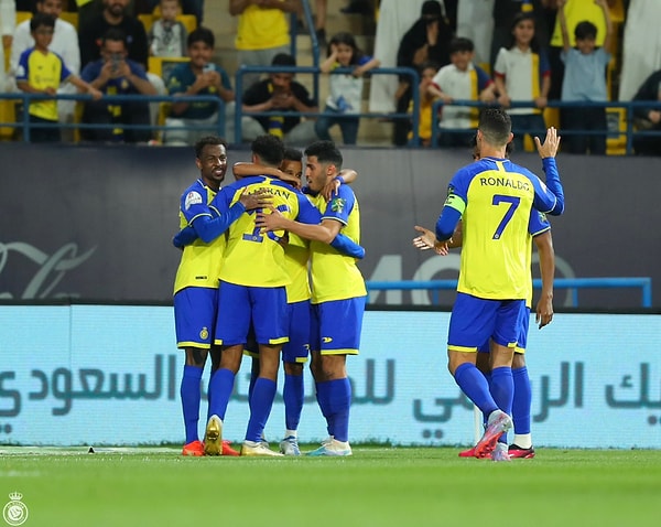 Al Nassr, Kral Kupası Çeyrek Final maçında evinde Abha'yı 3-1 mağlup etti ve adını yarı finale yazdırmayı başardı.