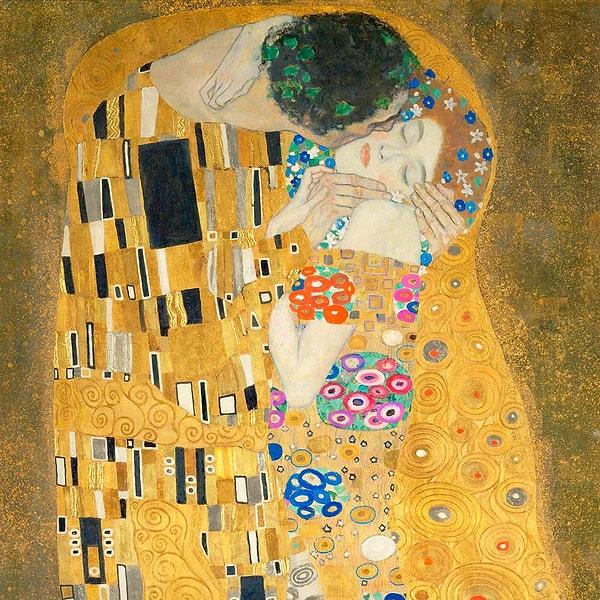 10. "Öpücük" adlı Gustav Klimt tablosu, Viyana Sezession hareketinin bir parçası olarak yaratıldı. Tablo, bir çiftin tutkulu bir öpücüğünü tasvir ederken, sarı altın ve süslemeli motiflerle süslenmiştir.