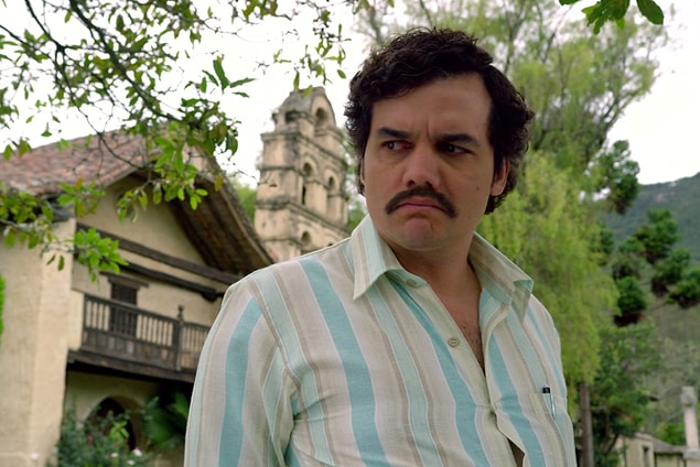 5. Narcos (2015-2017)