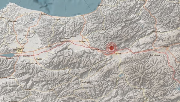 Bolu’da bugün 13.55’te 4.8 büyüklüğünde yaşanan deprem, çevre illerde de hissedildi.