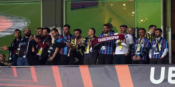Bordo-Mavililer Twitter'dan da paylaşımında bulundu. Trabzonspor'un mesajında "Biz beraberiz" notu yer aldı.
