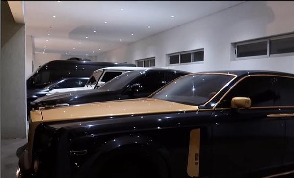 Adebayor'un lüks araç koleksiyonunun en değerli parçası ise Rolls-Royce.
