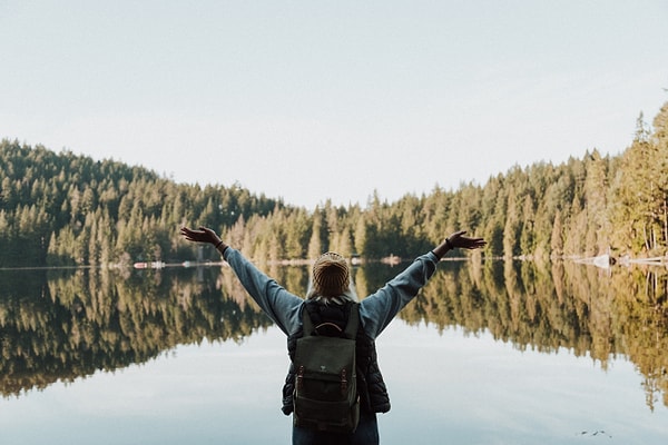 Visit Finland'a göre ideal başvuru adayları; Finlandiya doğasıyla ve iyi olmaya bütünsel yaklaşımla ilgilenen, dışa dönük kişiler.