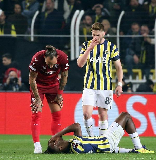 Fenerbahçe, UEFA Avrupa Ligi Son 16 Turu rövanş maçında Kadıköy'de ağırladığı Sevilla’yı 1-0 mağlup etti ancak Avrupa defterini kapattı. İlk maçta rakibine 2-0 mağlup olan sarı-lacivertli ekip elendi.