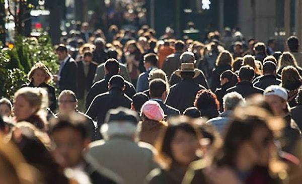 TÜİK, 2023 yılının mart ayında Türkiye'nin nüfus verilerini açıkladı. Rapora göre ülkenin yaşlı nüfusu 8 milyon 451 bin 669 kişi oldu.