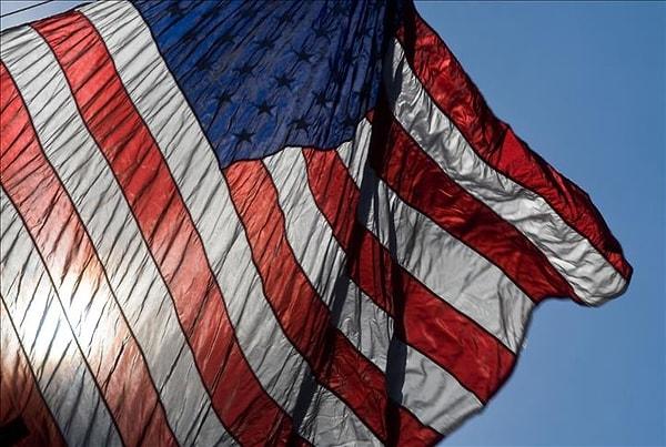 Amerikan bayrağı, ilk kez 1777 yılında kabul edildi.