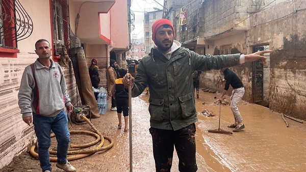 Şanlıurfa’da 14 Mart gecesi başlayan, sabah saatlerinde kadar devam eden şiddetli yağış sele neden oldu. Son açıklanan verilere göre, Şanlıurfa ve Adıyaman'ı vuran sel felaketinde can kaybı sayısı 18 oldu.