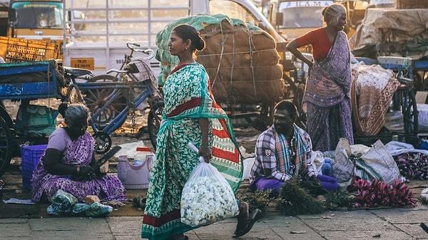 4. "Hindistan gerçekten gittiğim en kötü kokulu ülkeydi. Geleneklerine saygı duyuyorum ancak şehirlerin her yanı çöp doluydu ve baharatlardan ötürü çok ağır bir koku sinmişti."