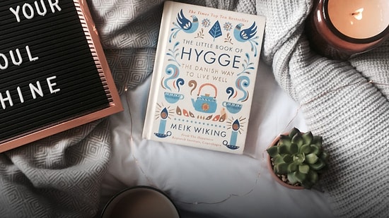 Mutluluğun Sırrını En Mutlu Ülke Danimarka Bulmuş Olabilir: Hygge Felsefesi Nedir?