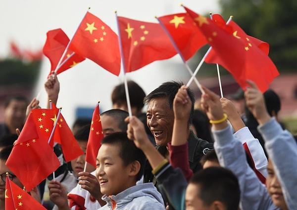 Çin bayrağı, 1928'de Kuomintang Partisi tarafından kabul edildi ve 1949'daki devrimden önce ülkenin resmi bayrağıydı.