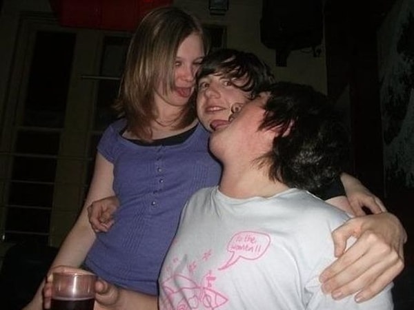 8. А что увидели первым делом на этом фото?