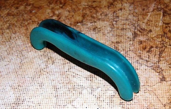 2. Что это за странный предмет?