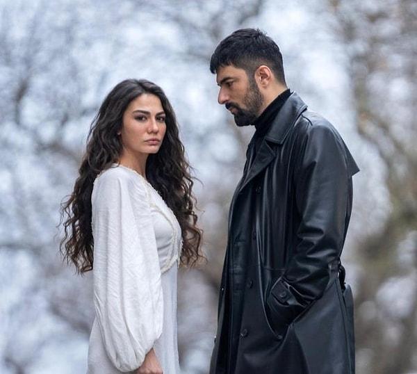 Halihazırda bir dizide başrol olan Demet Özdemir, tüm kadın oyuncuların zan altında bırakılmasına tepki gösterdi ve "adının geçtiği her türlü iftira ile hukuki yollarla mücadele edeceğini" söyledi.