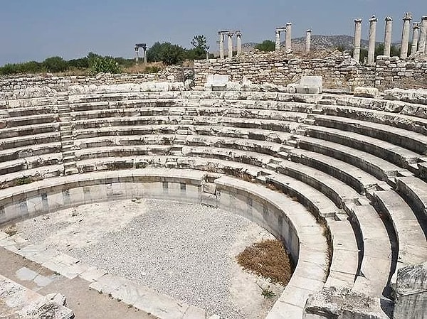 8.	Aphrodisias