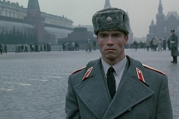 1. Начнем! Откуда этот кадр со Шварцнеггером?