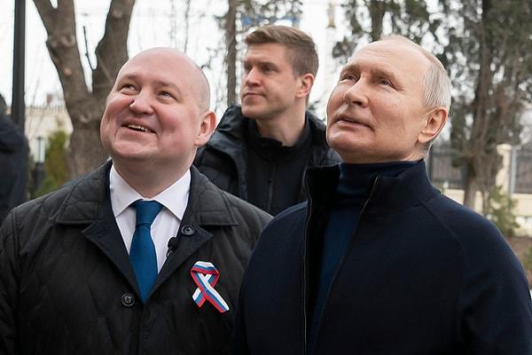 Rusya lideri Putin'in savaşın ilk aylarında Ukrayna direnişinin merkez noktalarından biri olan Mariupol'e düzenlediği ziyaret geçen cumartesi günü yayımlanmıştı.
