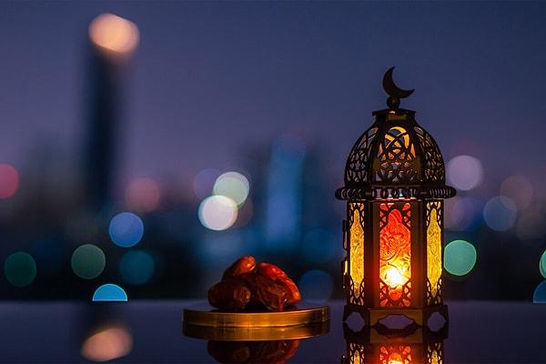 Mübarek üç ayların sonuncusu Ramazan, tutulacak ilk oruça birlikte 23 Mart Perşembe günü başlayacak.