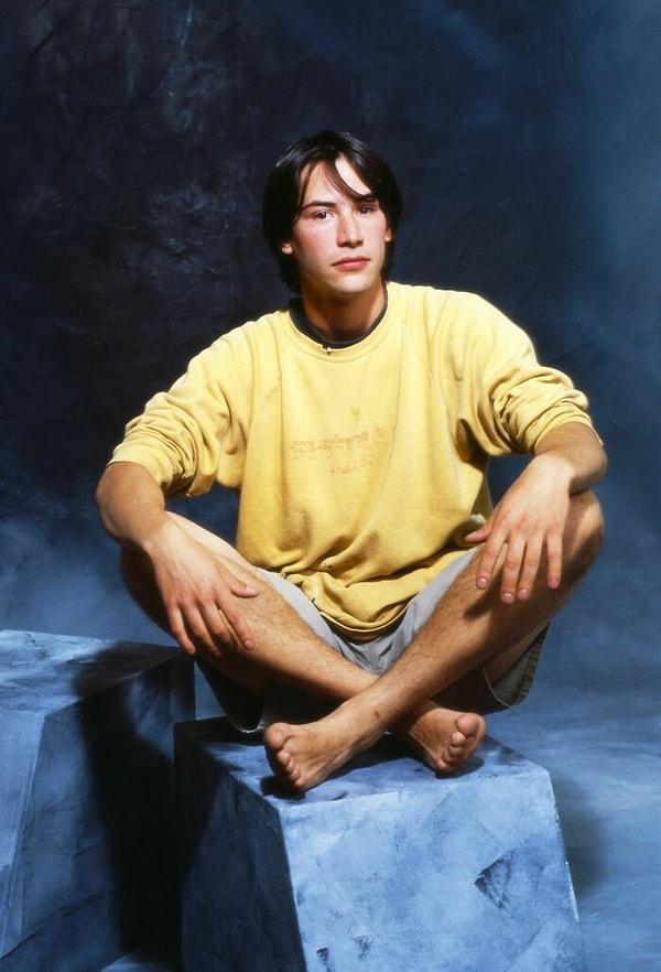19. Son olarak, gençliğine bayıldığımız Keanu Reeves'in 1985'den bir fotoğraf çekimi: