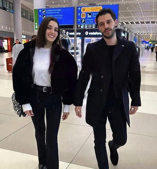 Hande Erçel, geçtiğimiz aylarda haklarında çıkan aşk iddialarını yalanlasa da çift yurt dışı tatil dönüşü havaalanında birlikte görüntülenmişti.