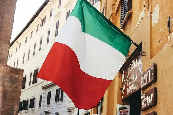 İtalya bayrağı tarihi