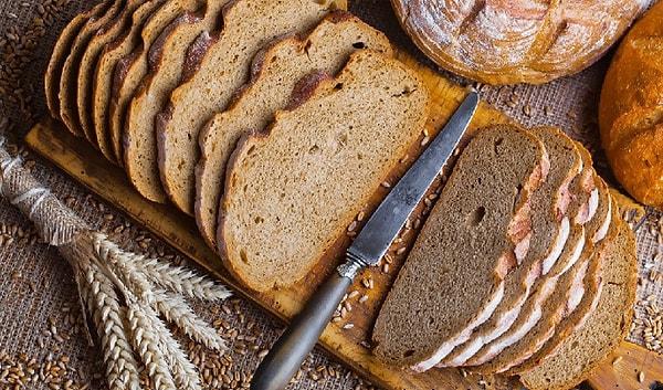 Beyaz ekmek, pirinç pilavı, patates kızartması gibi yiyecekler kan şekerini hızlı bir şekilde yükseltir. Bunların yerine bulgur pilavı, kepekli ekmek veya kepekli makarna tercih edilebilir.