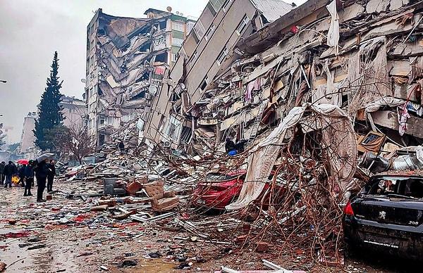 6 Şubat günü Kahramanmaraş'ta meydana gelen 7.7 ve 7.6'lık depremin ardından bölgede artçılar sürüyor.