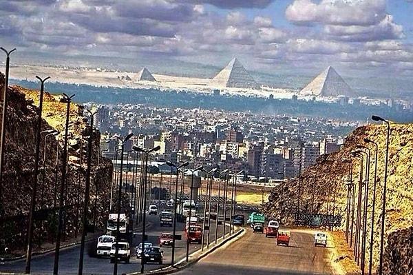 5. Piramitler'in Kahire Caddesi'den görünümü👇