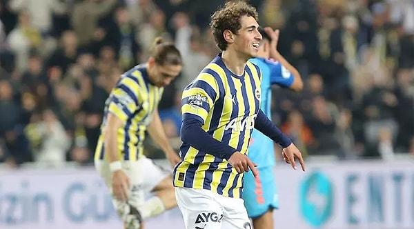 Süper Lig'de şampiyonluk yarışını sürdüren Fenerbahçe depremzedelere destek için düzenlenen yardım maçında Rus ekibi Zenit'i ağırladı. Maça damgasını vuran isim ise Bora Aydınlık oldu.