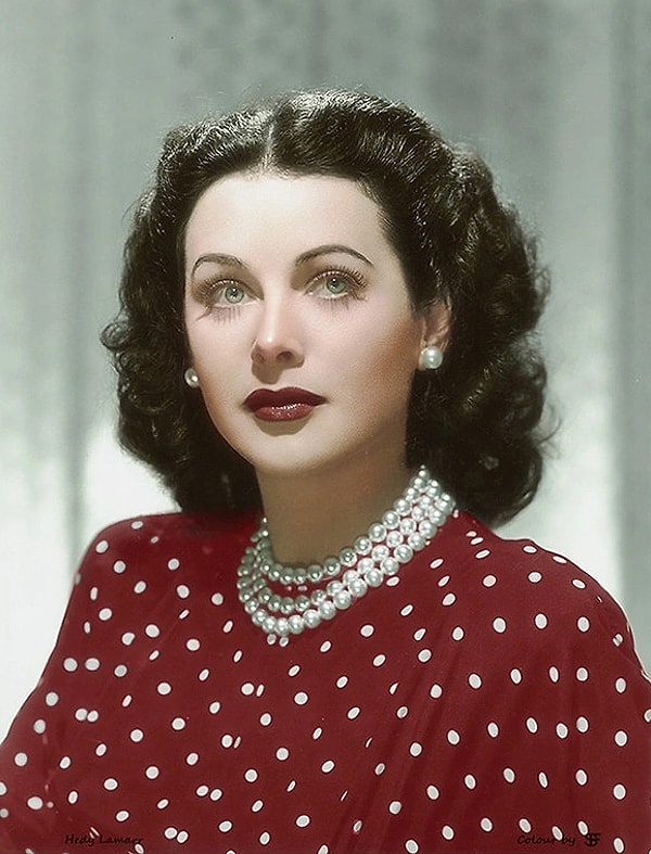 7. Hedy Lamarr: Wifi gibi kablosuz teknolojilerin mucidi