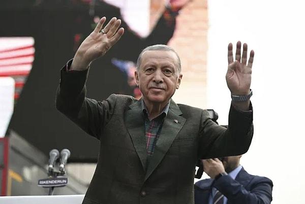 Erdoğan, 14 Mayıs seçimleri için ise, “ben sizlerden bize güvenmenizi, bizim yanımızda yer almanızı istiyorum. Beraberce nice başarıları kazandık, yıkımların üstesinden de geleceğiz." Diyerek sözlerini noktaladı.