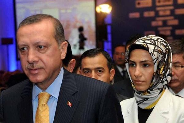 İmamoğlu hemen ardından ise şu cümleleri kurdu: "Bu akıl aynı siyasi baskılarla İstanbul Sözleşmesi’ni de kaldırmıştır. Üstelik bugünün iktidarının başındaki kişi sayın Cumhurbaşkanı’nın kendi kızı dahi kaldırılmanın karşısında durmuş. Bir baba kızını bile hayal kırıklığına uğratıyorsa bu milleti de hayal kırıklığına uğratır"