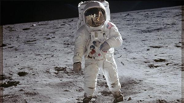 Astronotlar Ay'da siyah giyemezler. Peki bunun nedeni nedir?