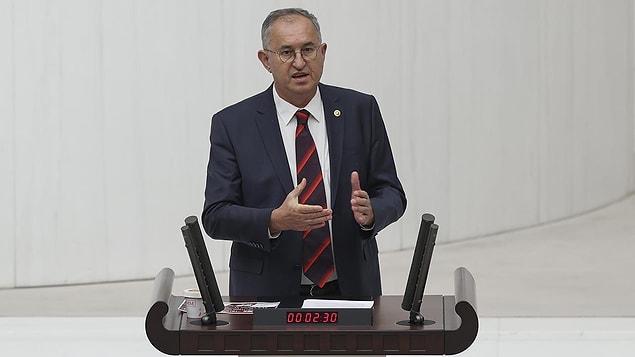 CHP İzmir Milletvekili Atila Sertel, satın alınma işlemi için ‘‘Harun gibi geldiler, Karun gibi zengin” ifadelerini kullandı.