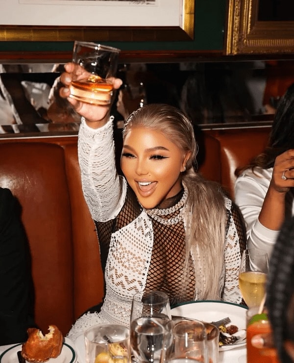 17. Выглядит совсем неудачно...