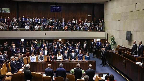 120 üyeli İsrail Parlamentosu Knesset'te iktidarı oluşturan altılı sağ-dindar koalisyonu hükümet kurulur kurulmaz "yargı reformu" üzerinde çalışmaya başlıyor.
