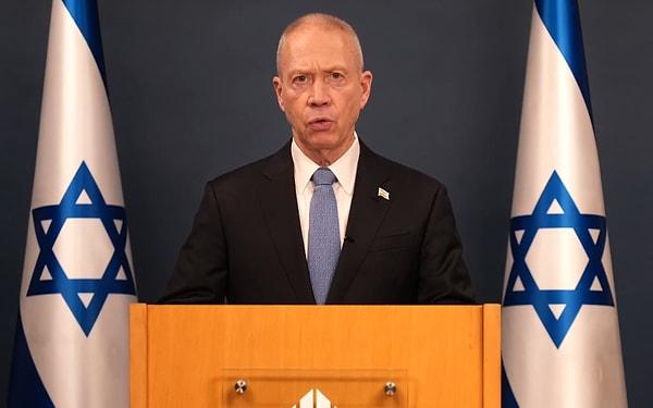 Savunma Bakanı Yoav Gallant, askeri kariyerine komando olarak başlamış ve general olarak tamamlamış, merkez-sağ Likud partisinden bir politikacı.
