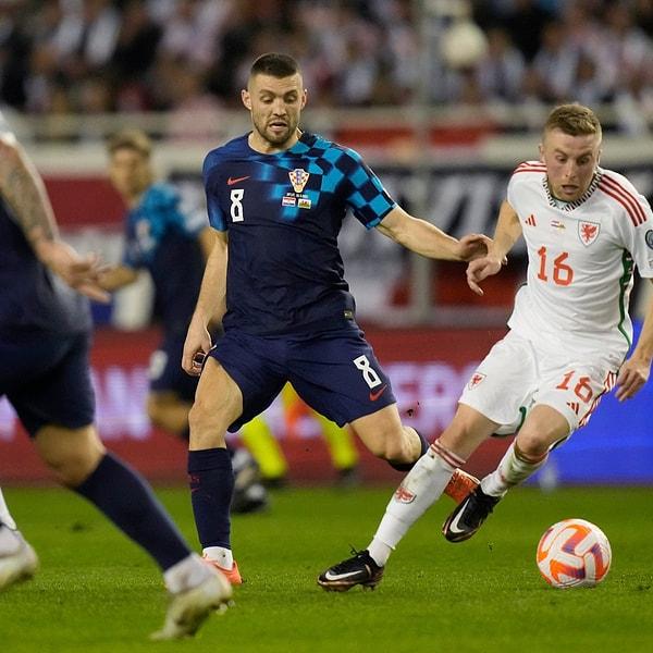 Gruptaki ilk mücadelesinde evinde Galler ile 1-1 berabere kalan son Dünya Kupası üçüncüsü Hırvatistan'ın ise 1 puanı bulunuyor.