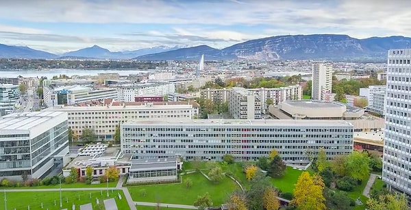 Все данные, отправляемые атомными часами, организованы отделением Организации Объединенных Наций Международного союза электросвязи, расположенным в Женеве.