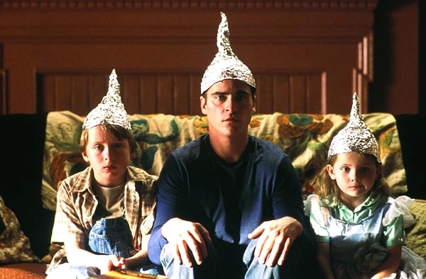 7. Знаки (2002)