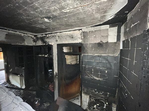 Denizli’nin Saraylar Mahallesi 360 Sokak’taki bir apartmanın ikinci katından gece saatlerinde duman çıktığını gören vatandaşlar durumu polis, sağlık ve itfaiye ekiplerine bildirdi.