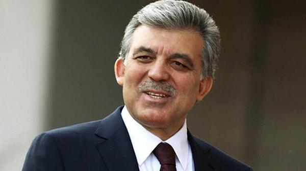 Yenilikçiler, Genel Merkez’in adayı mevcut Genel Başkan Recai Kutan’ın karşısına Abdullah Gül’ü çıkarttılar.