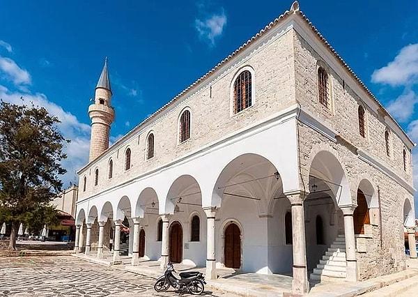 7. Pazaryeri Mosque (Ayios Konstantinos Church)